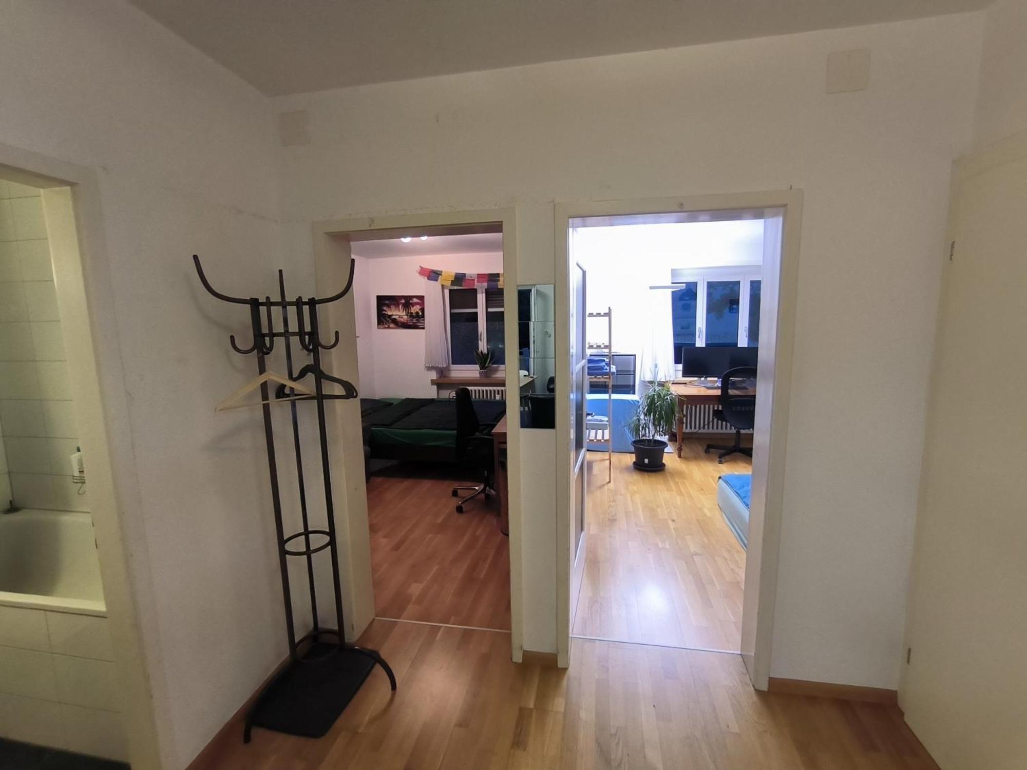 Cozy With Balcony Apartment Basel